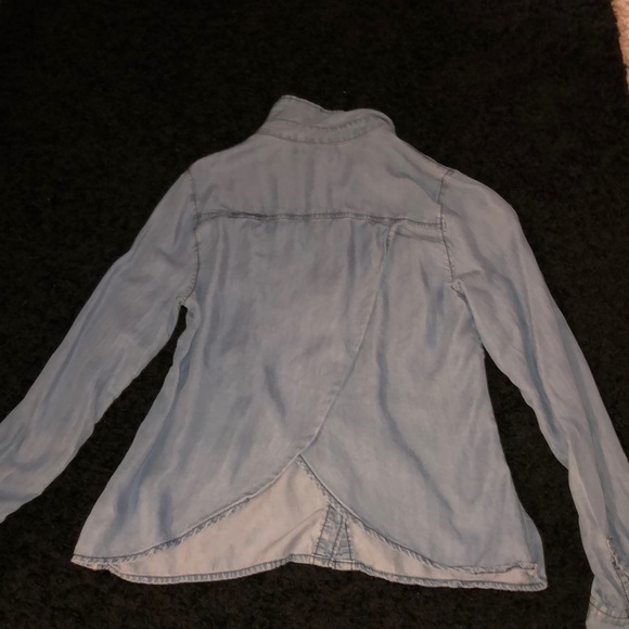 blouse - Picture 2 of 2